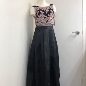 Betsey & Adam Long Black Gown size 10